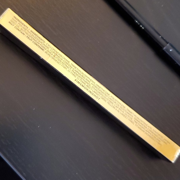 ⛱3/$20 ISH Lip Line in Sassy - Picture 4 of 4